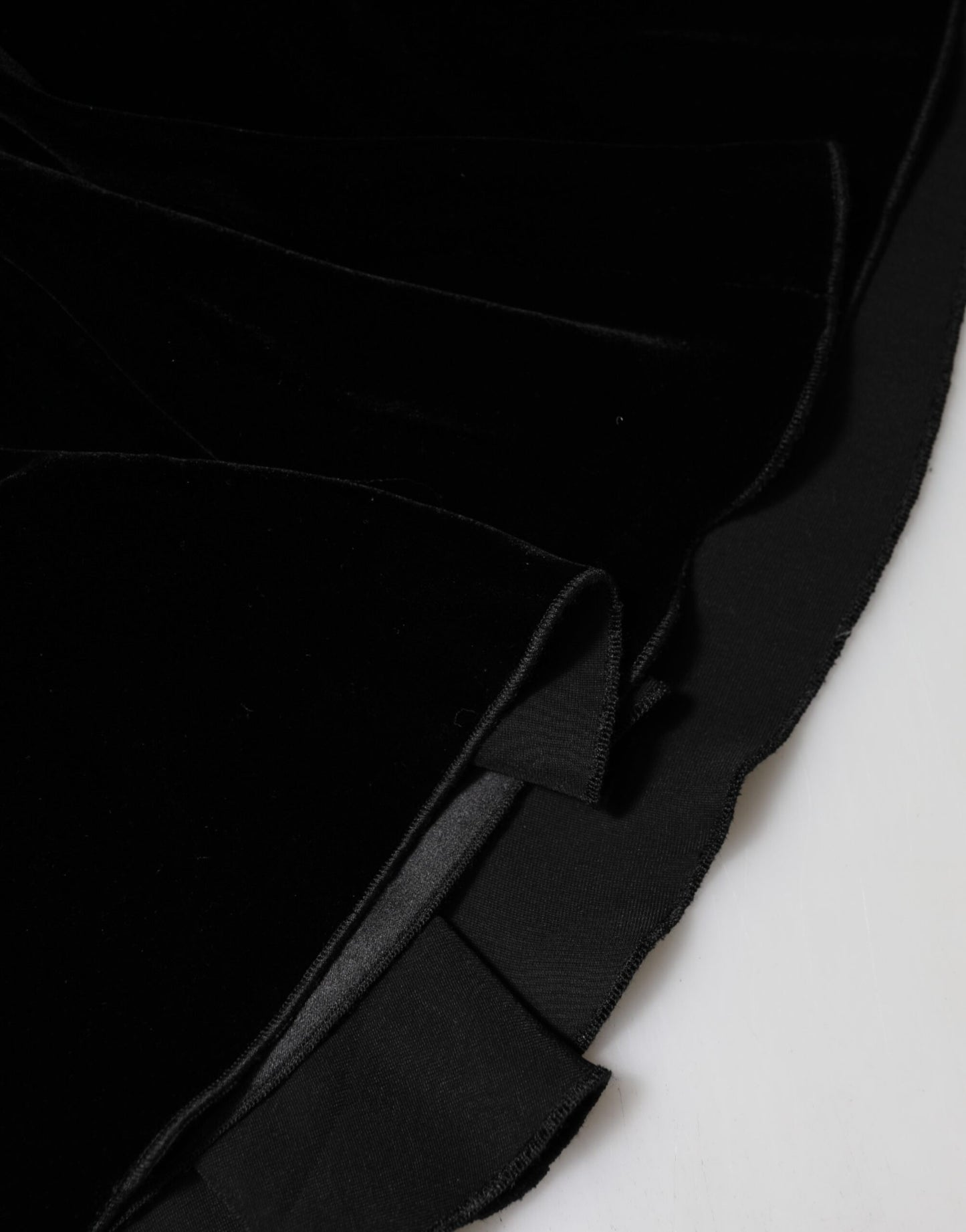 Dolce & Gabbana Black High Waist Fit Flared Midi Skirt