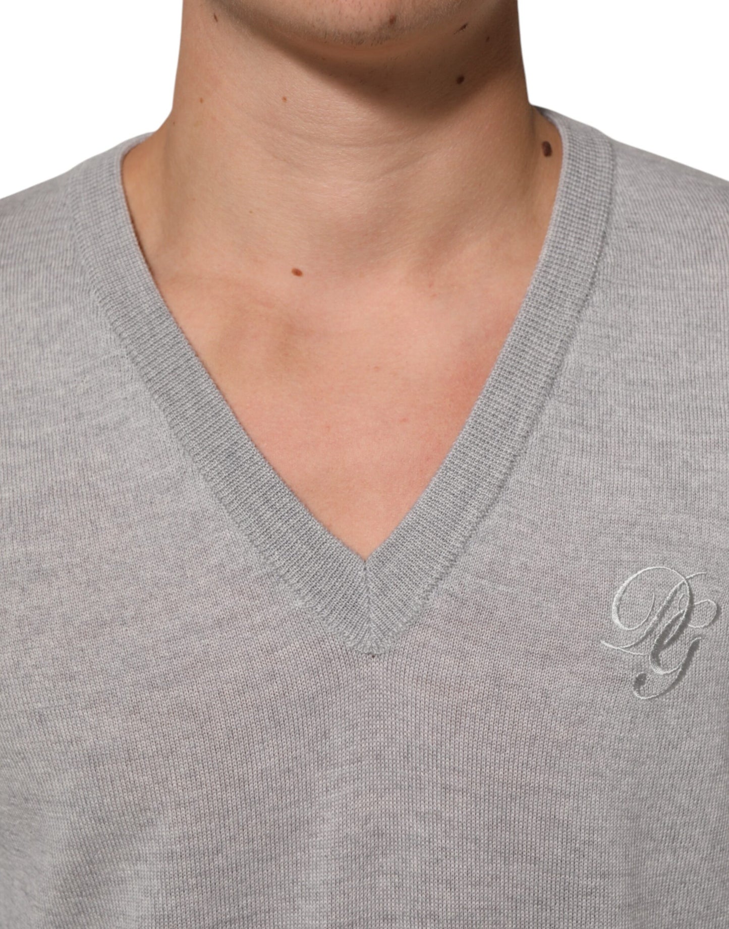 Dolce & Gabbana Gray Wool Knit Logo V-Neck Pullover Sweater Mens Sweater Mens T-Shirt
