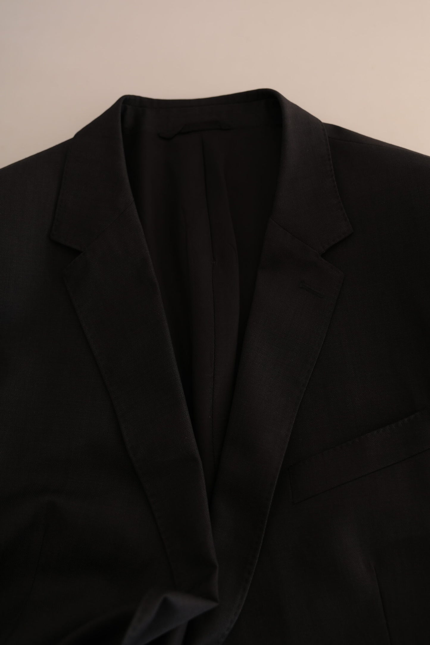 Dolce & Gabbana Elegant Black Virgin Wool Martini Suit
