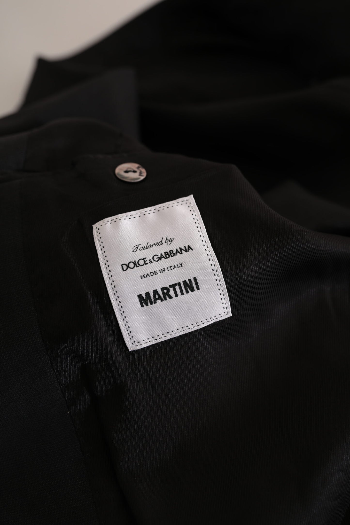 Dolce & Gabbana Elegant Black Virgin Wool Martini Suit